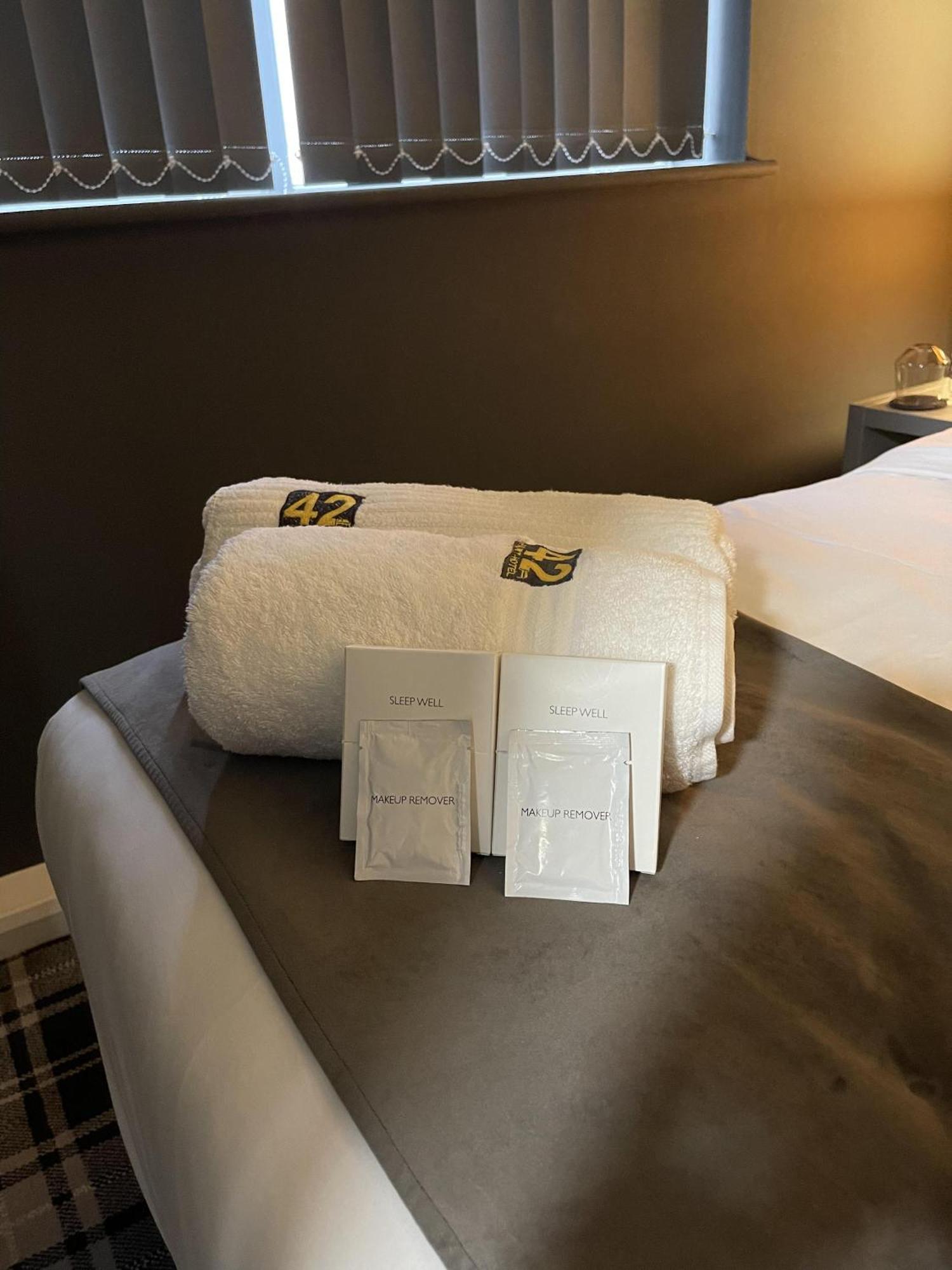 Hotel 42 3*